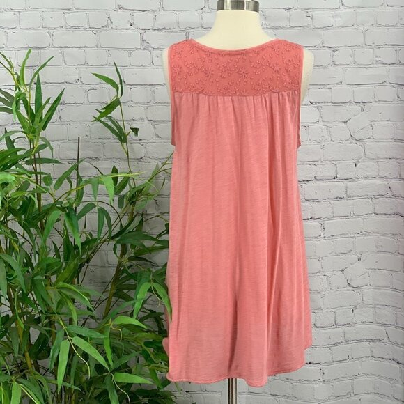 Lauren Conrad Blush Tan w/ Embroidery & Pleating - Picture 4 of 7